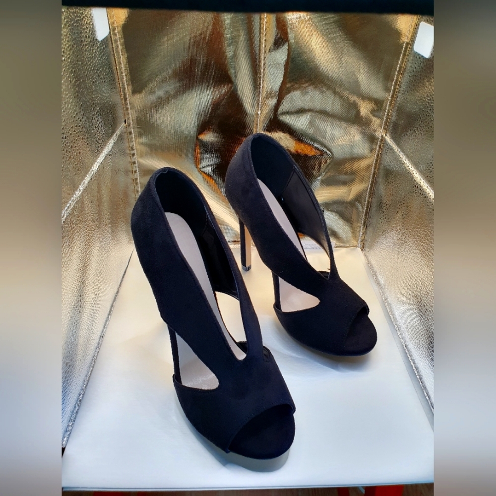 Elements black high heels